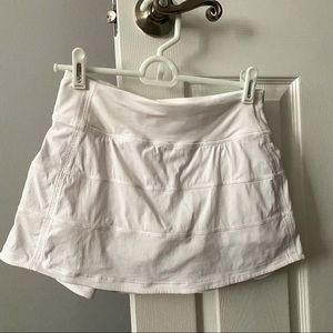 Lululemon Pace Rival Skirt 15” - White Size 2